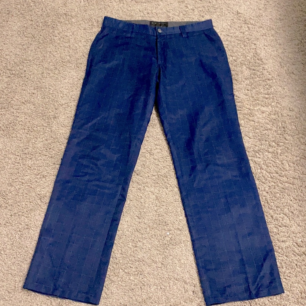 34/32 Oakley golf pants